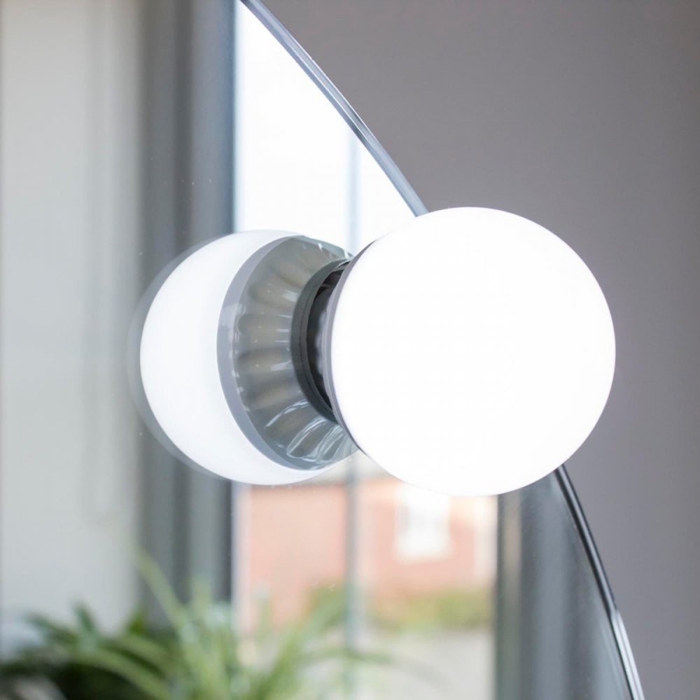 Round Hollywood Vanity Mirror with Lights